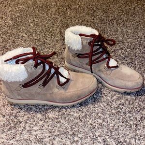 SOREL boots with the fur